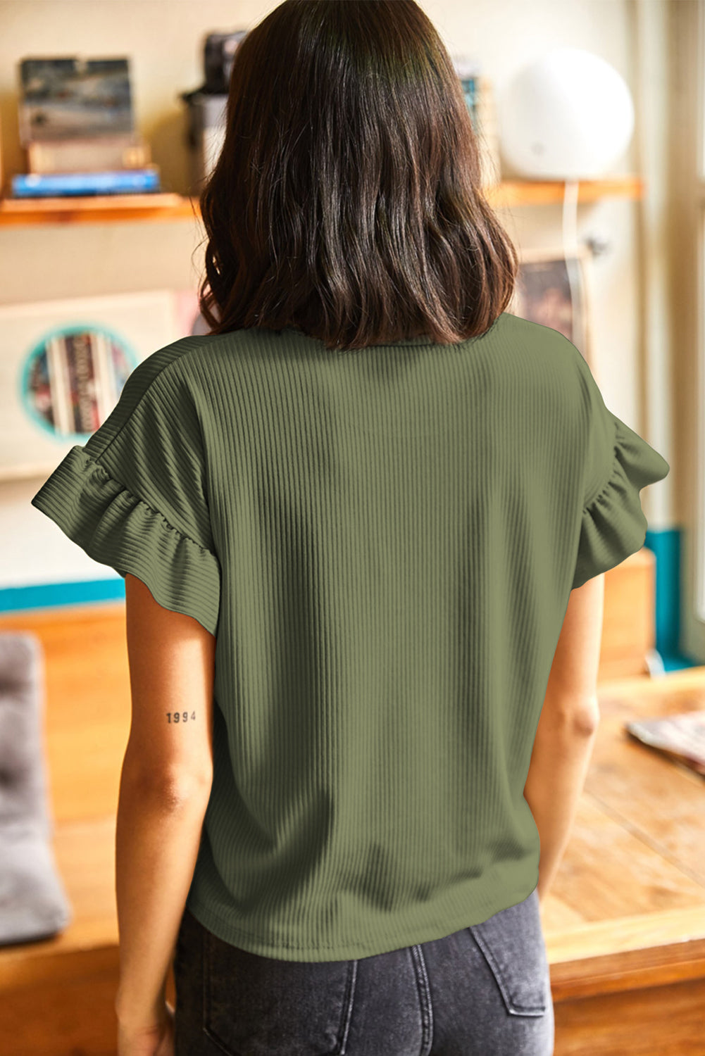 White Solid Color Ribbed Ruffled Short Sleeve T Shirt