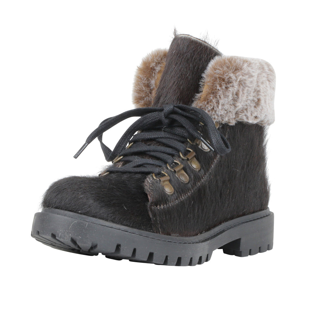 Turbulent Boots